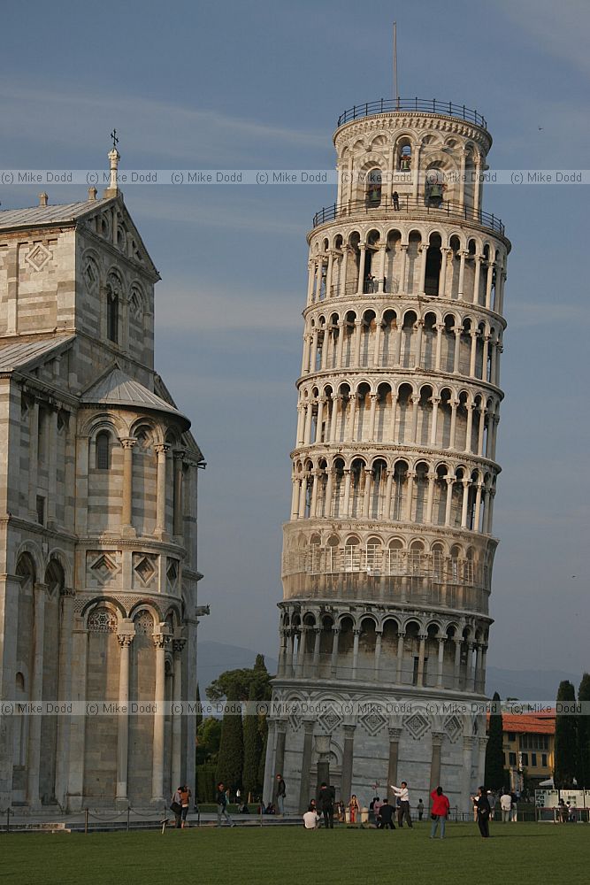 Leaning tower of Pisa (Torre Pendente)