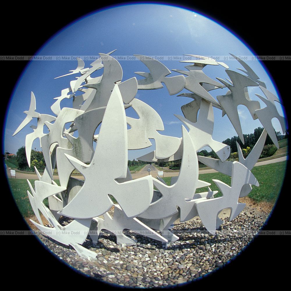 Bird sculpture Milton Keynes