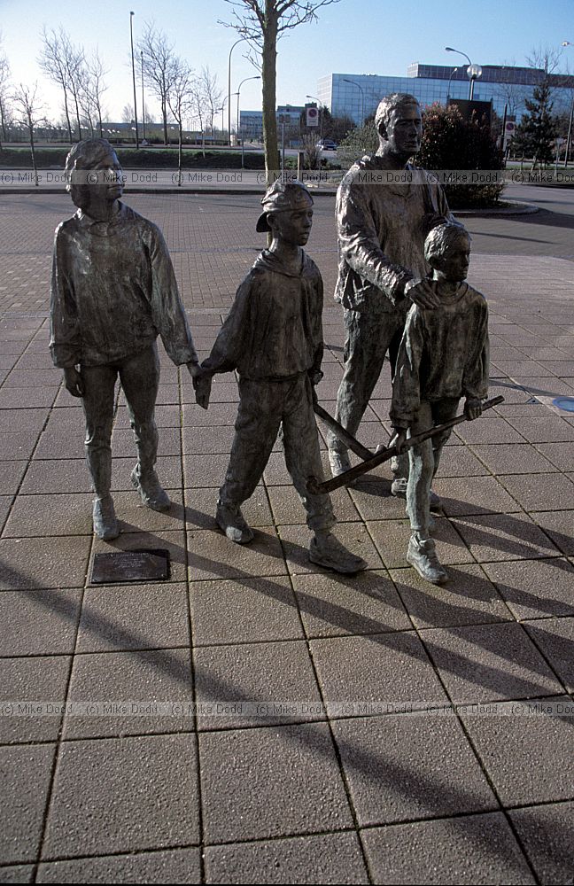 Vox Pop sculpture Hockey stadium