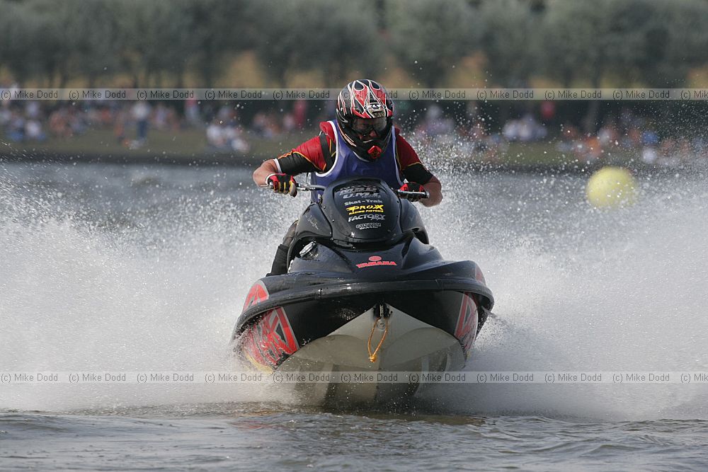 Jet-ski Willen lake