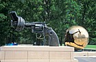 Non-Violence by Karl Fredrik Reutersward at the UN building in New York