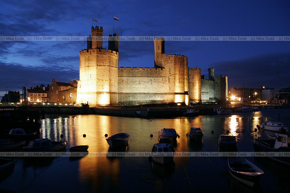 Caernarfon castle at night