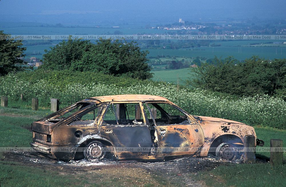 Burnt out car Dunstable downs