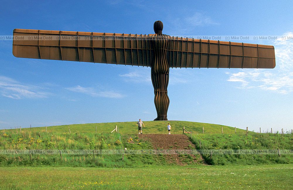 Angel of the north sculpture