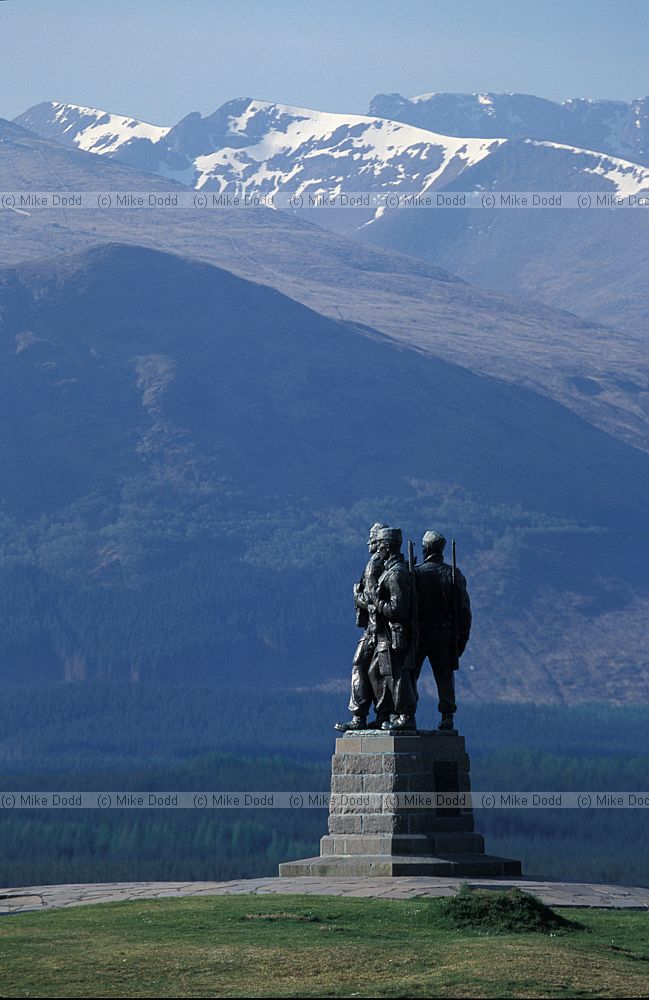Commando statue Spean bridge Scotland