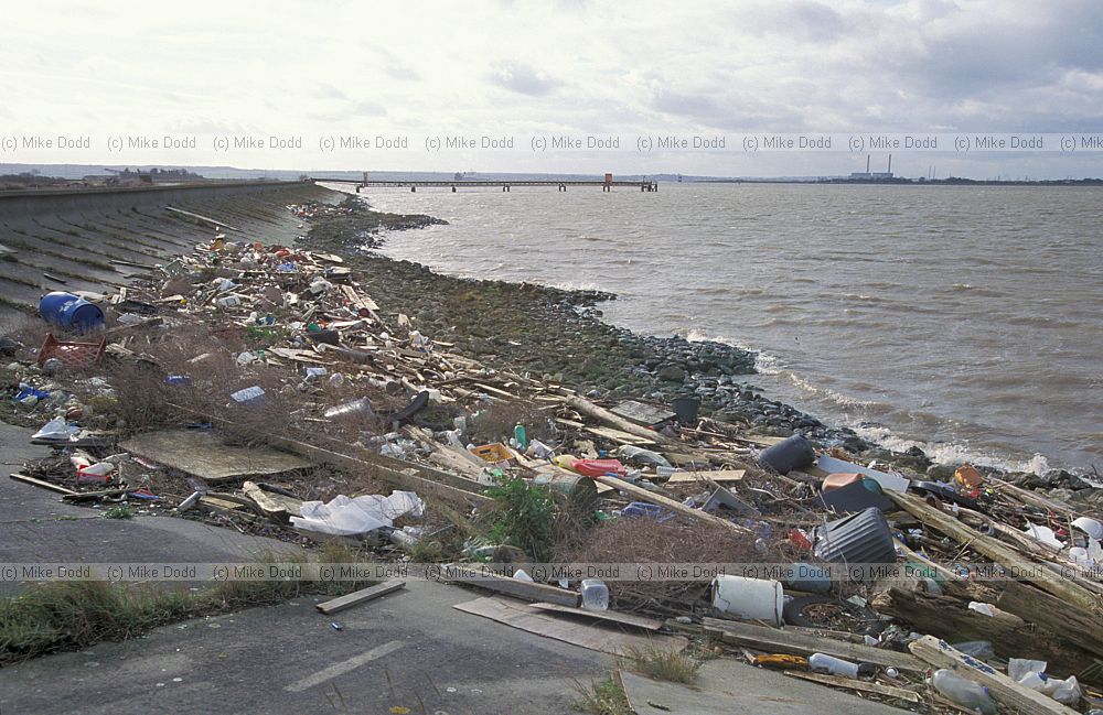 Rubbish on Shore line Thames estuary