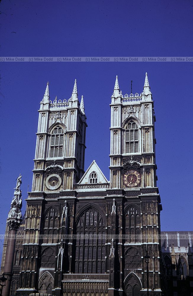 Westminster abbey in 1975 before cleaning