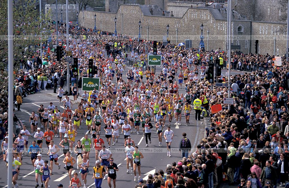 London marathon by tower bridge and tower of London