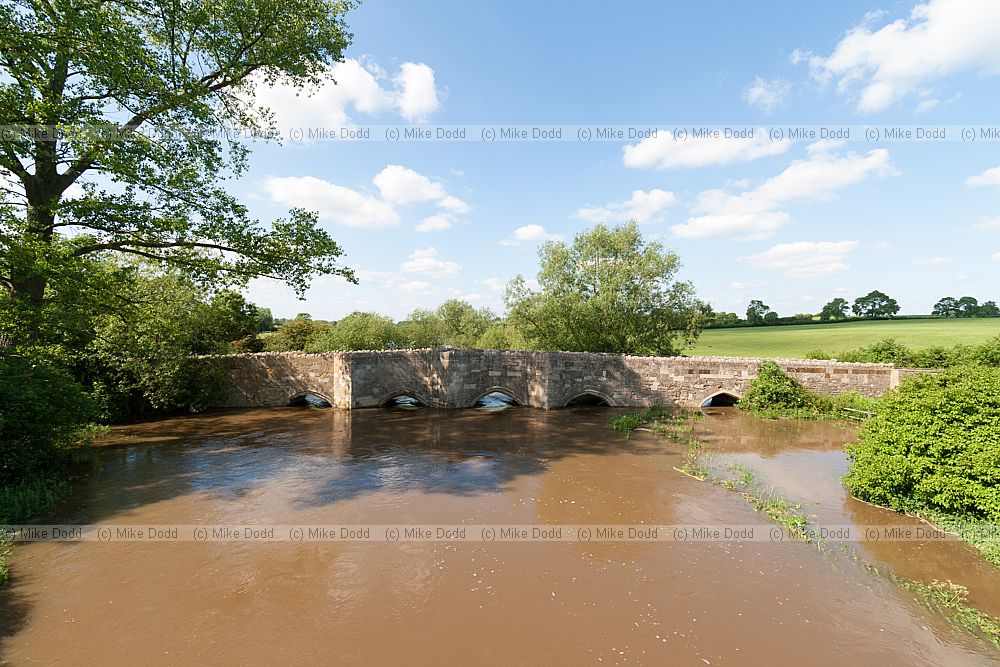 Floods Thornborough bridge