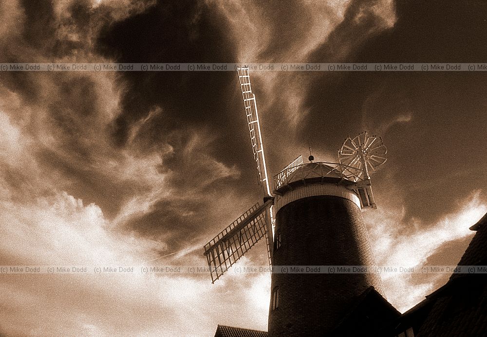 Fake windmill, Caldecotte, Milton Keynes