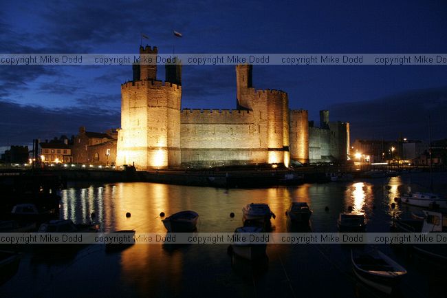 Caernarfon castle at night