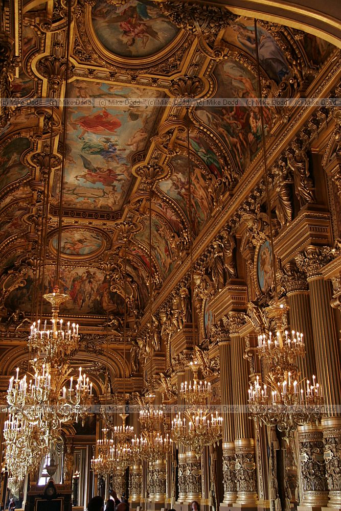 Interior Place de l'Opera Paris