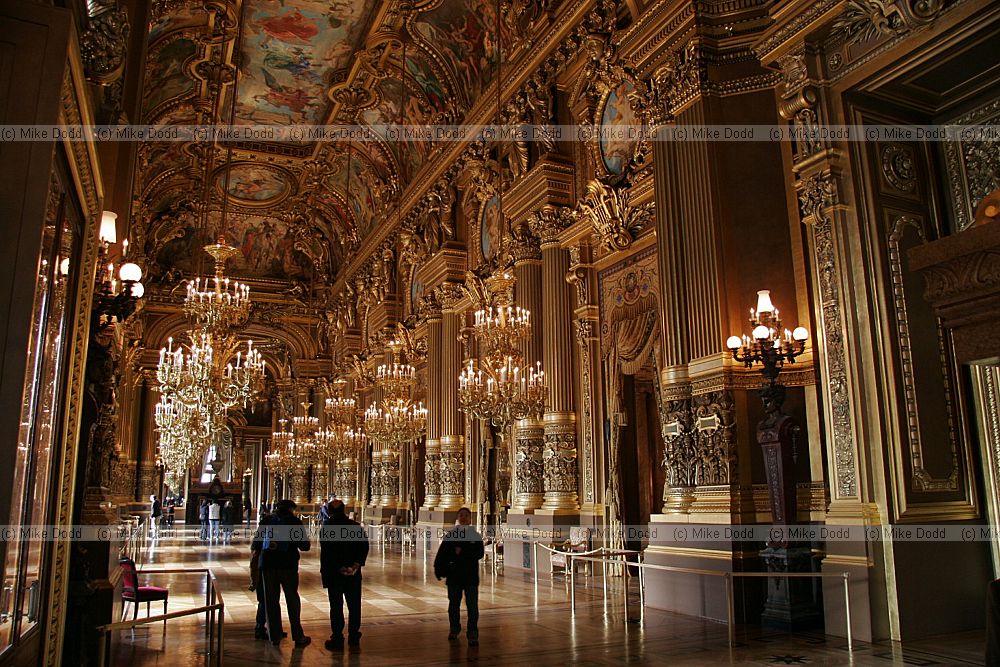 Interior Place de l'Opera Paris