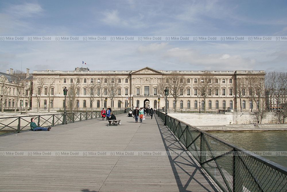 Musee du Louvre Paris