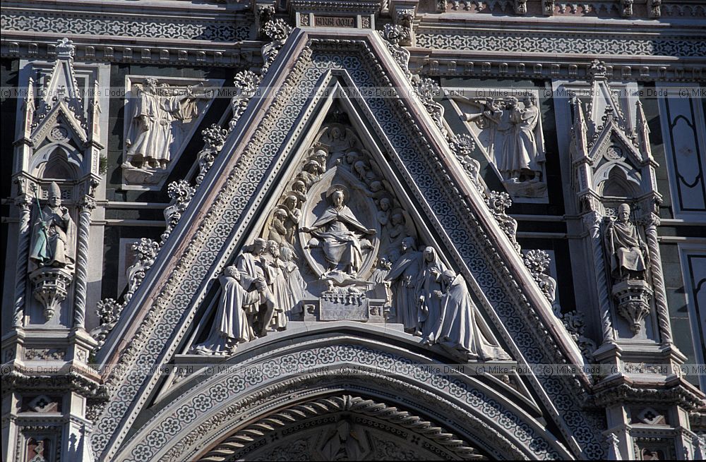 Cattedrale di Santa Maria dei Fiore el duomo in the centre of Firenze Florence