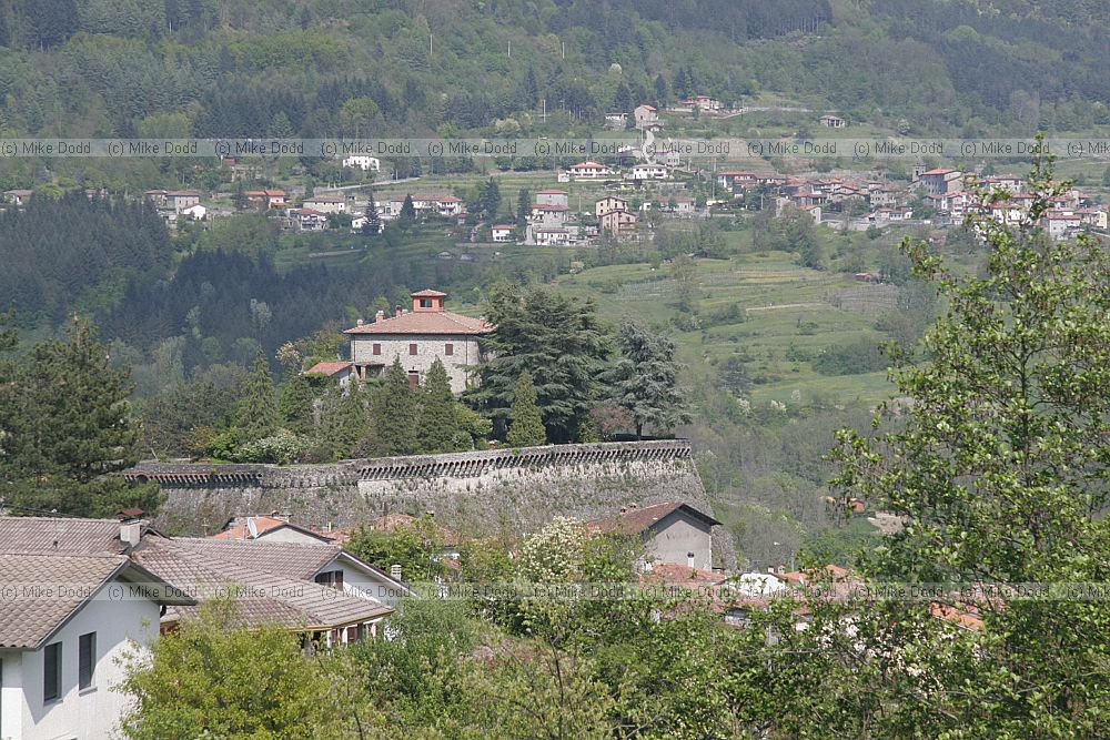 Camporgiano castle