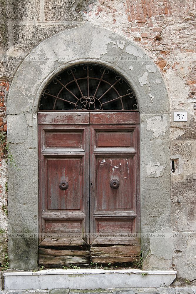 Old front doors Pisa