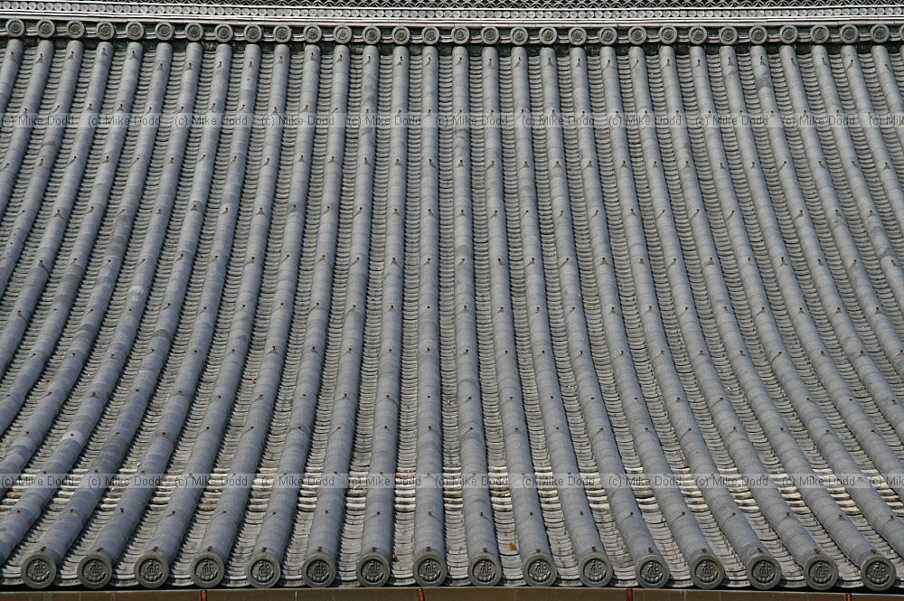 Tile roof