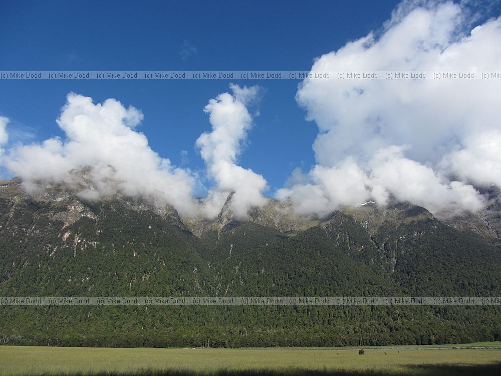 Cloud development on mountain