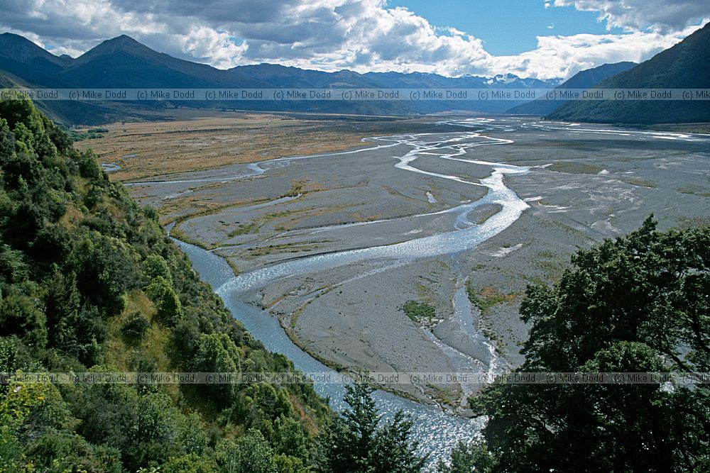 Braided river near Arthurs pass south island