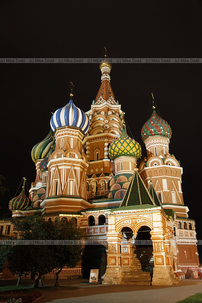 The church of the Intercession St Basils Cathedral Red Square at night