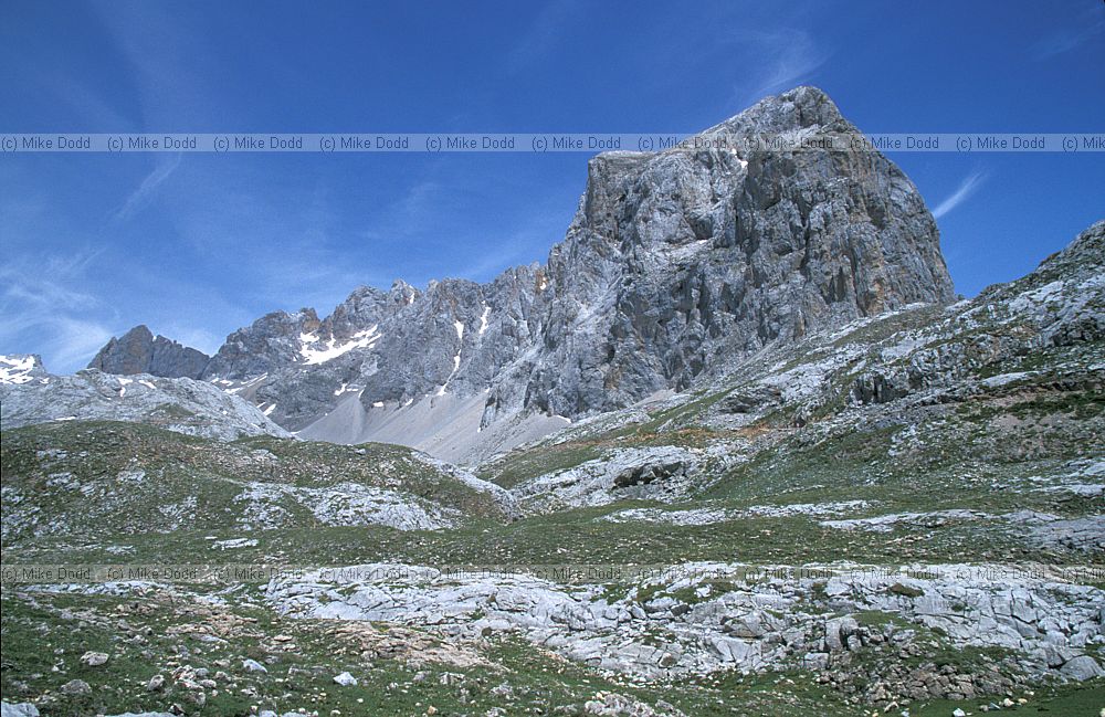Limestone scenery top of Fuente De Picos de Europa