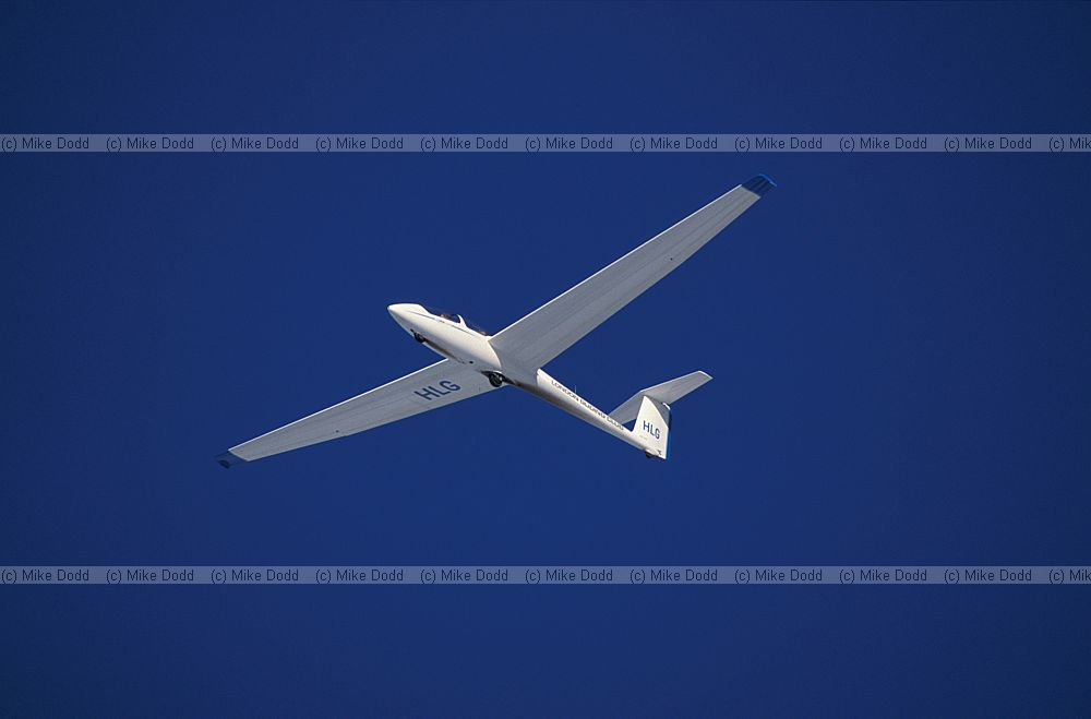 Glider Dunstable London Gliding club