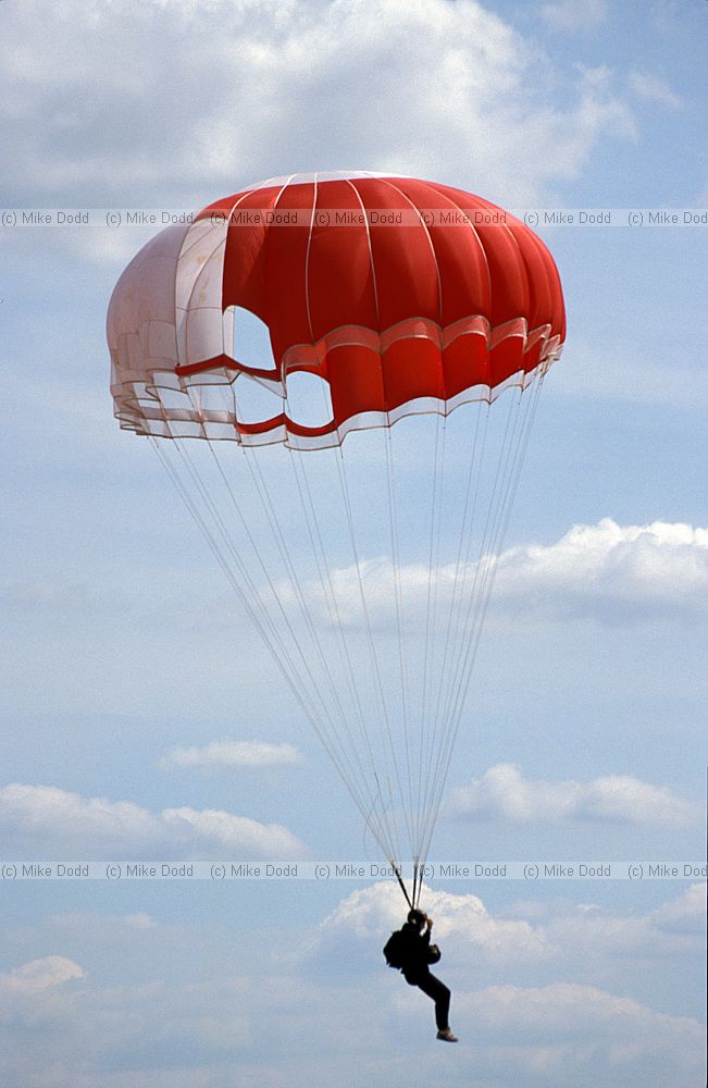 Parachute