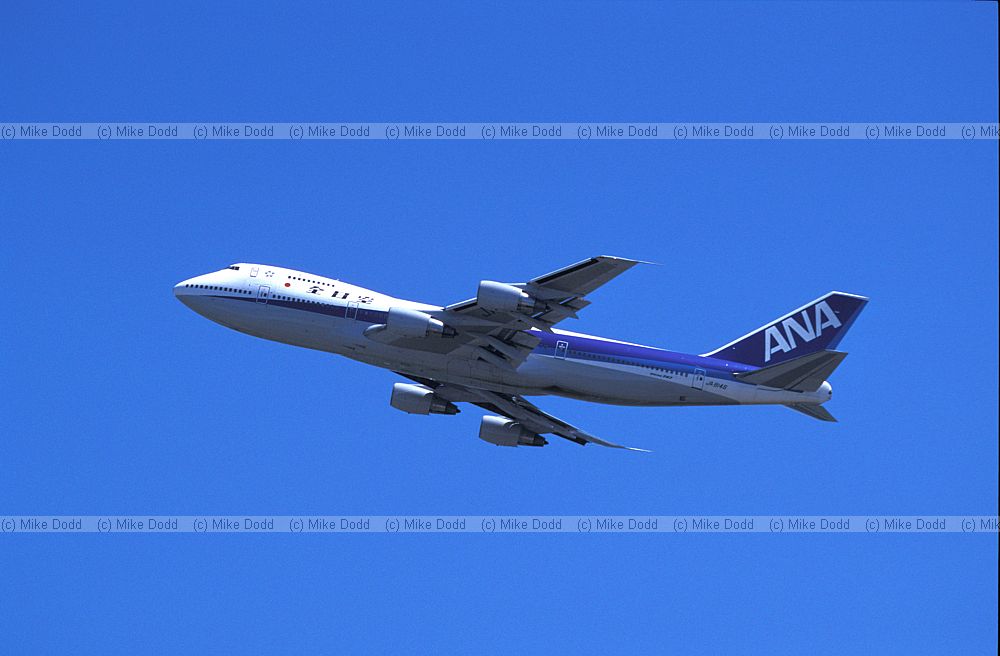 Boeing 747 ANA