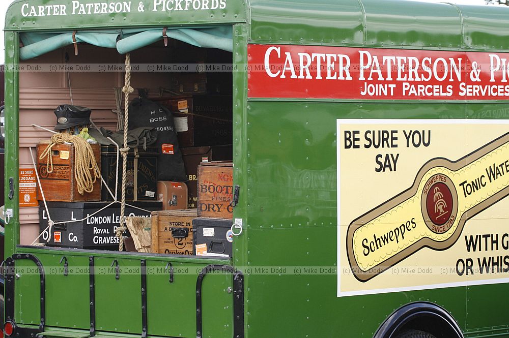 Vintage lorry Pickfords van