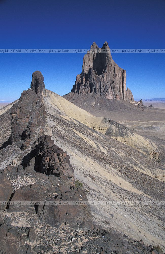 volcanic dyke Ship rock New Mexico